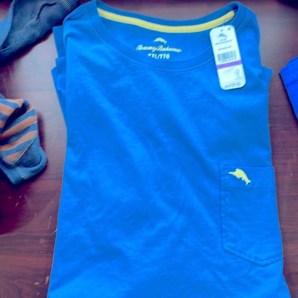 Tommy Bahama XXL long sleeve pocket t-shirt.  NWT